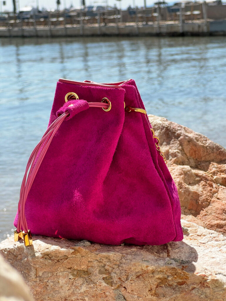 Mini Wave Pouch Bag in Fuschia