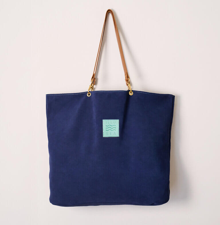 Riviera Tote Bag in Navy Blue