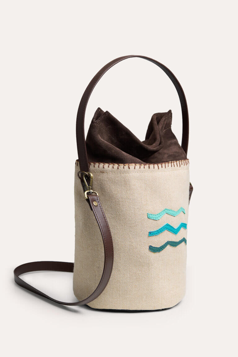 Horizon Bucket Bag in Natural